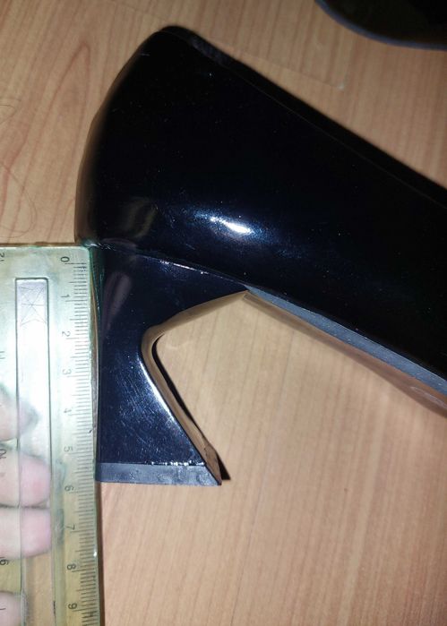 Pantofi cu toc mic, marimea 37