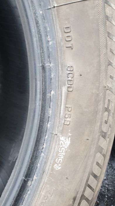 Гуми 235 60 17 бриджстоун