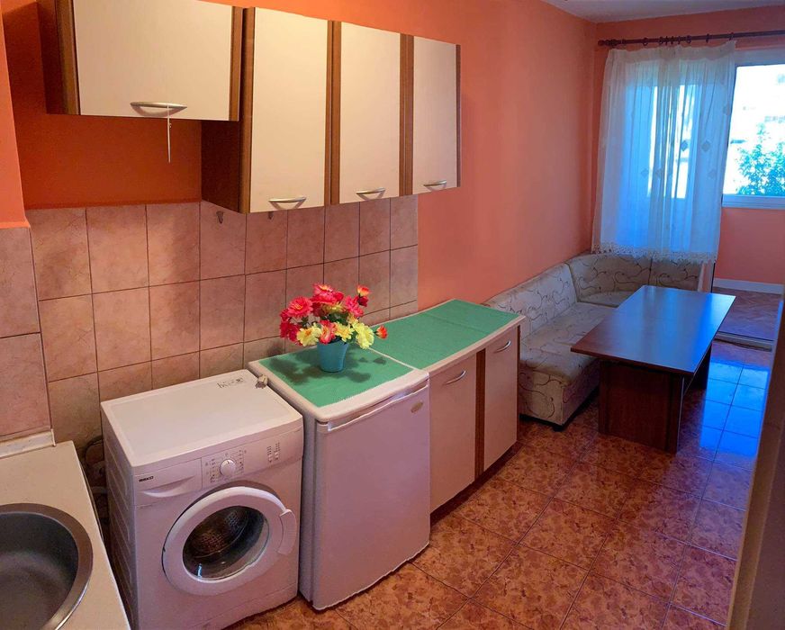 Дава се под наем Едностаен апартамент в Бургас, Възраждане - 53 кв.м за 153 € - Снимка #4