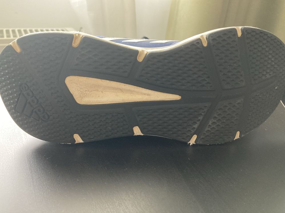 Papuci Adidas panza