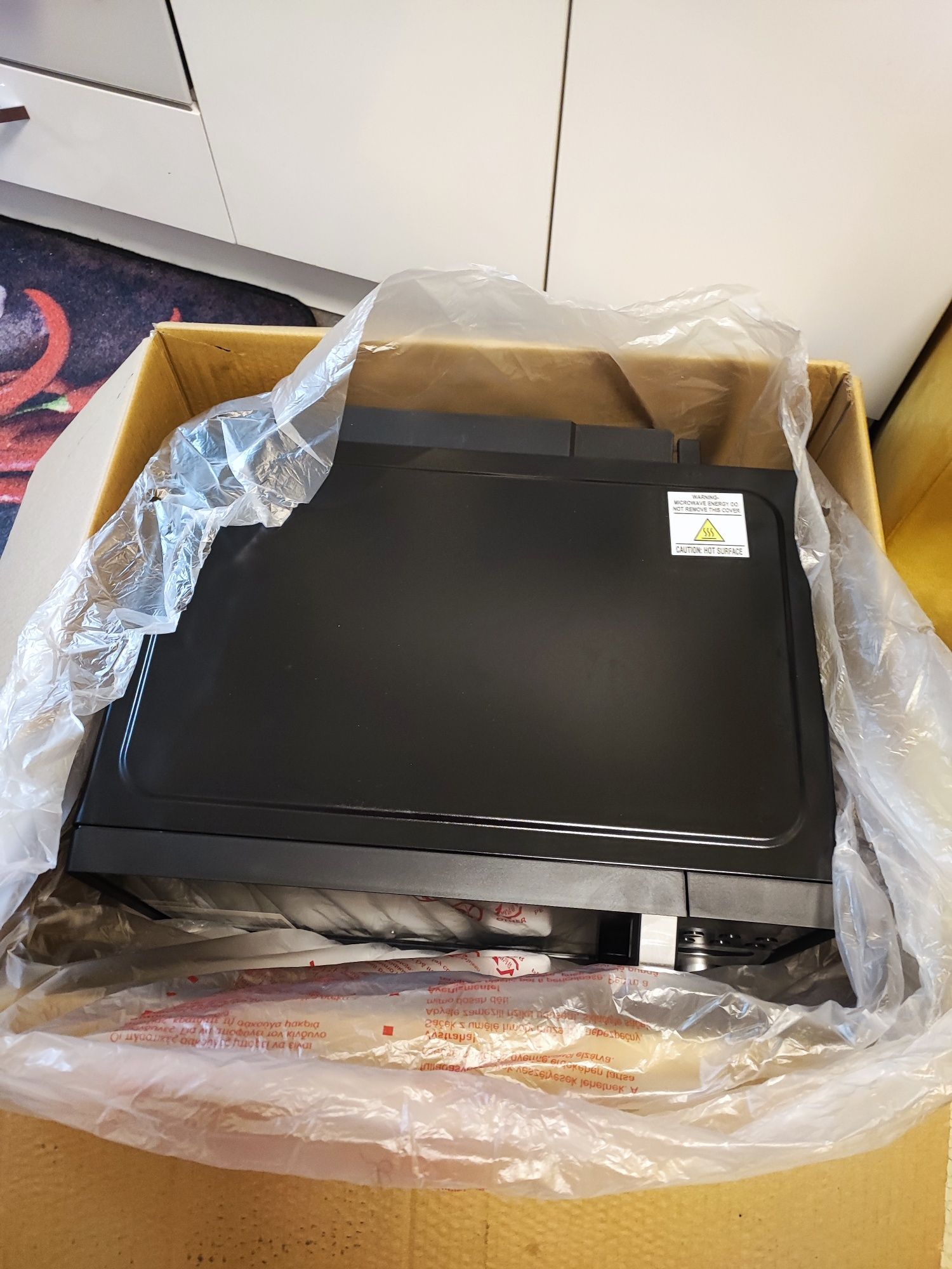 Комбинирана Микровълнова Russell Hobbs 25L нова