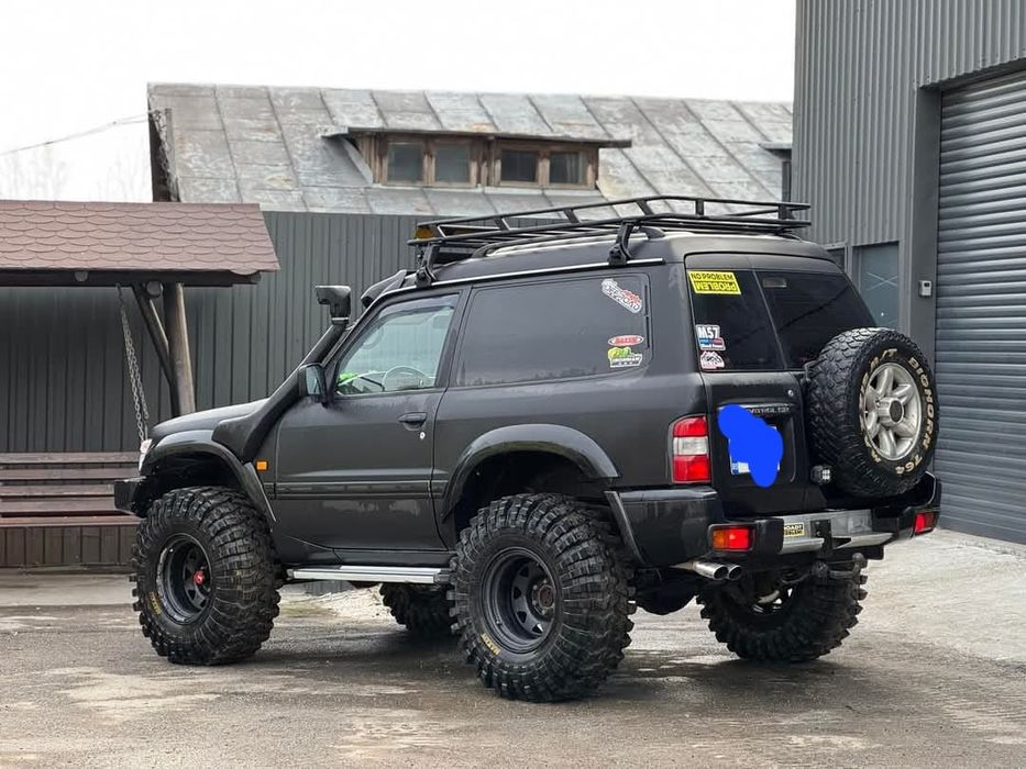 Nissan patrol autoutilitara