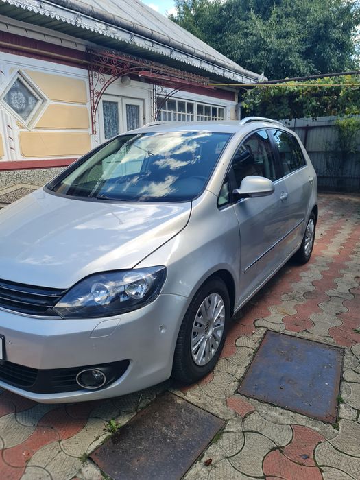 Vând Golf 6 PLUS-FAB.2010