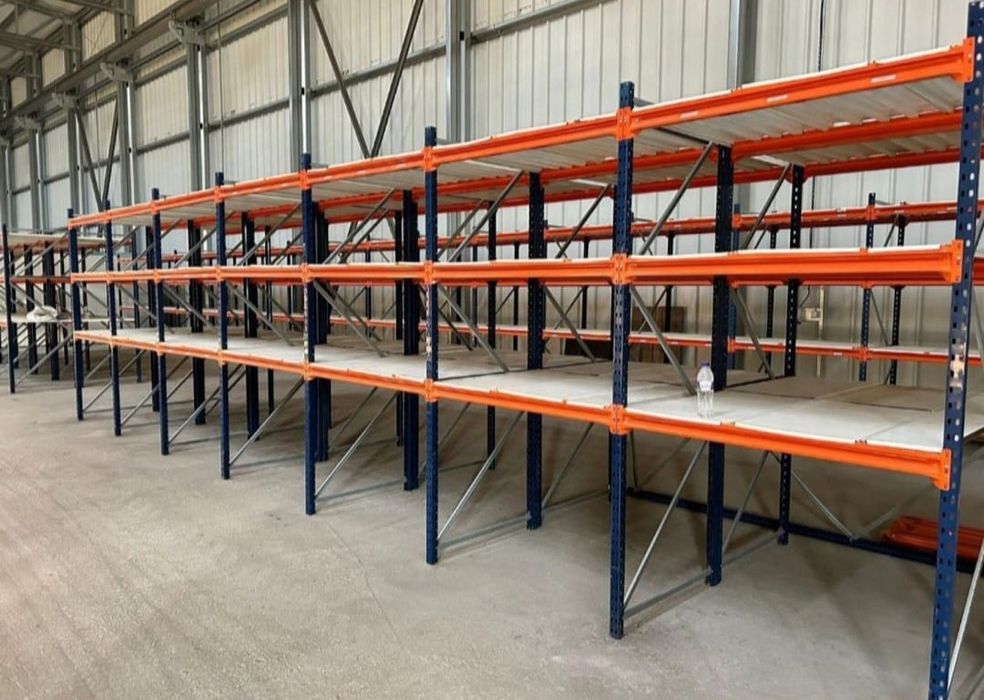 Rafturi metalice 9467×4677