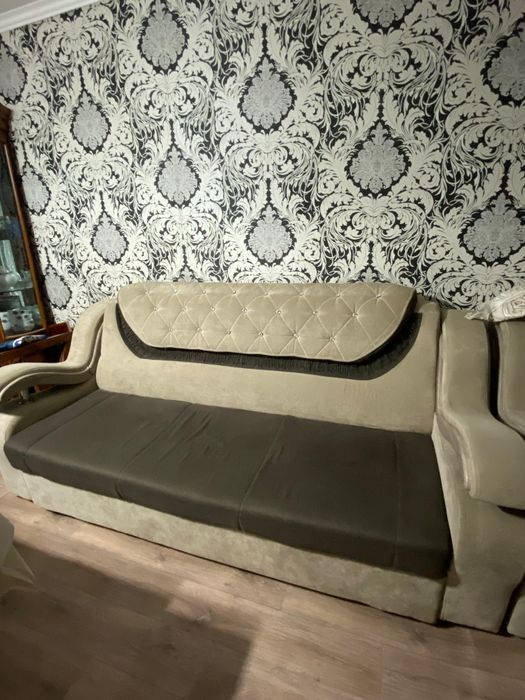 Диван продам срочно