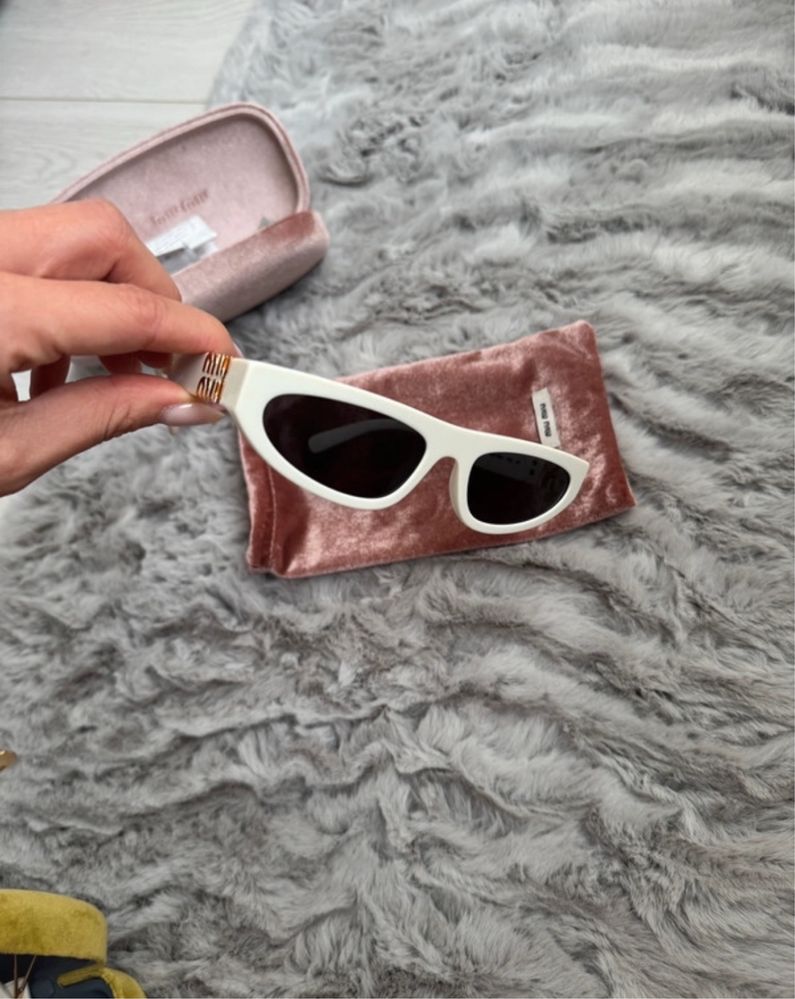 Ochelari MiuMiu noi