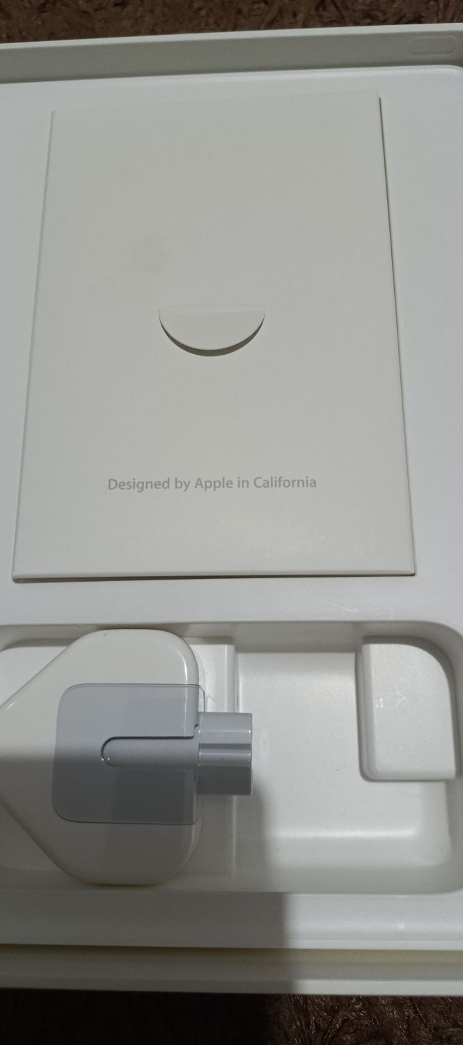 ipad mini2 argenal idyal xolatda