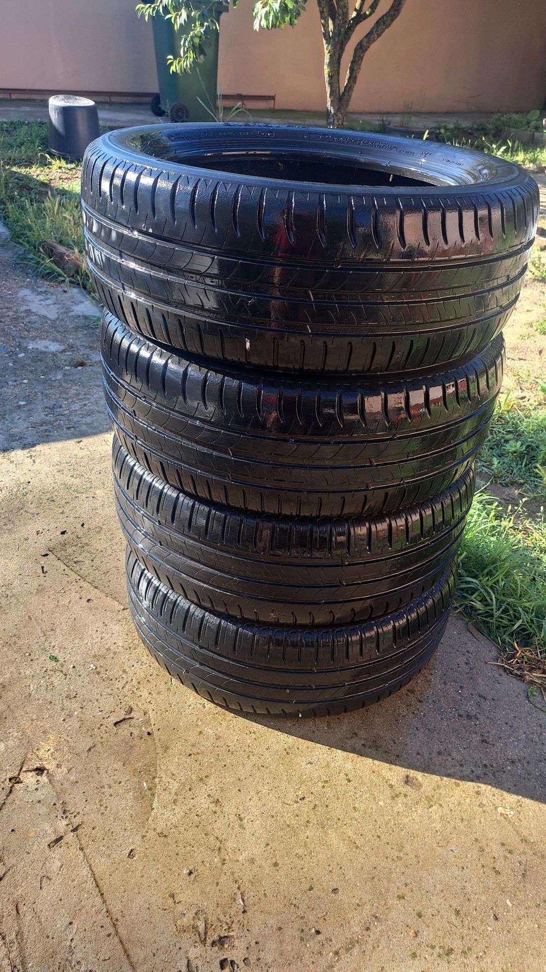 Cauciucuri vară Michelin Energy Saver 205/55/16,Bridgestone.
