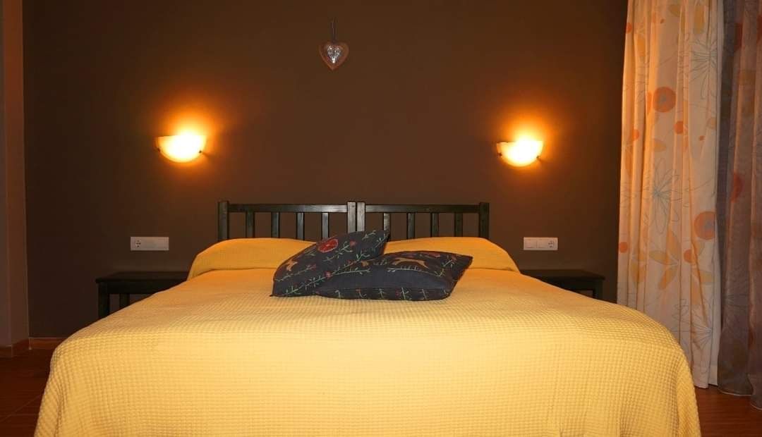 Продава се Хотел в Девин - 1736 кв.м за 1441 €/кв.м - Снимка #10