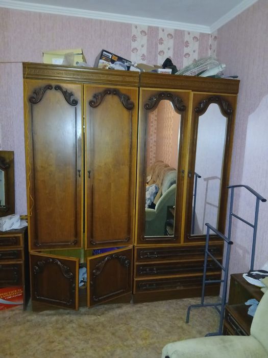 Отдам даром шкаф, самовывоз
