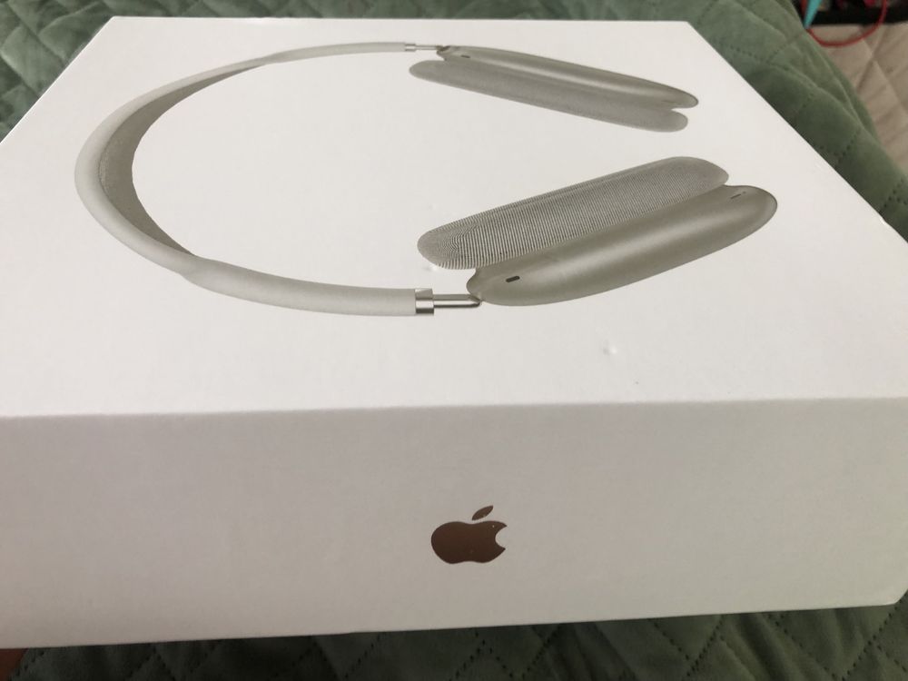 Airpods Max слушарки