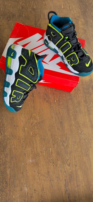 NIke air more uptempo нови