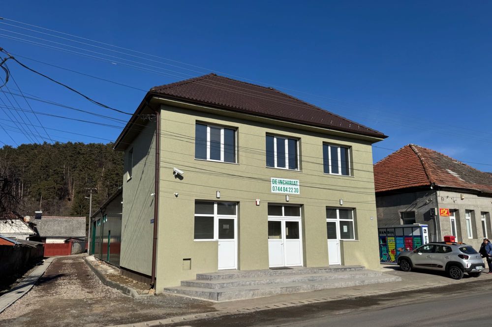 Hală și clădire de birouri în Teliu spațiu comercial