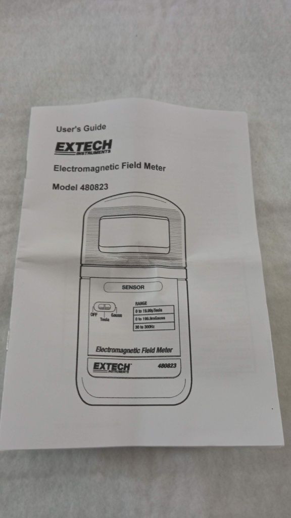 Aparat de măsurat câmpul electromagnetic