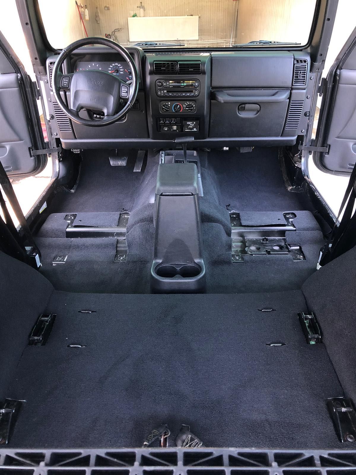 Jeep Wrangler Sahara