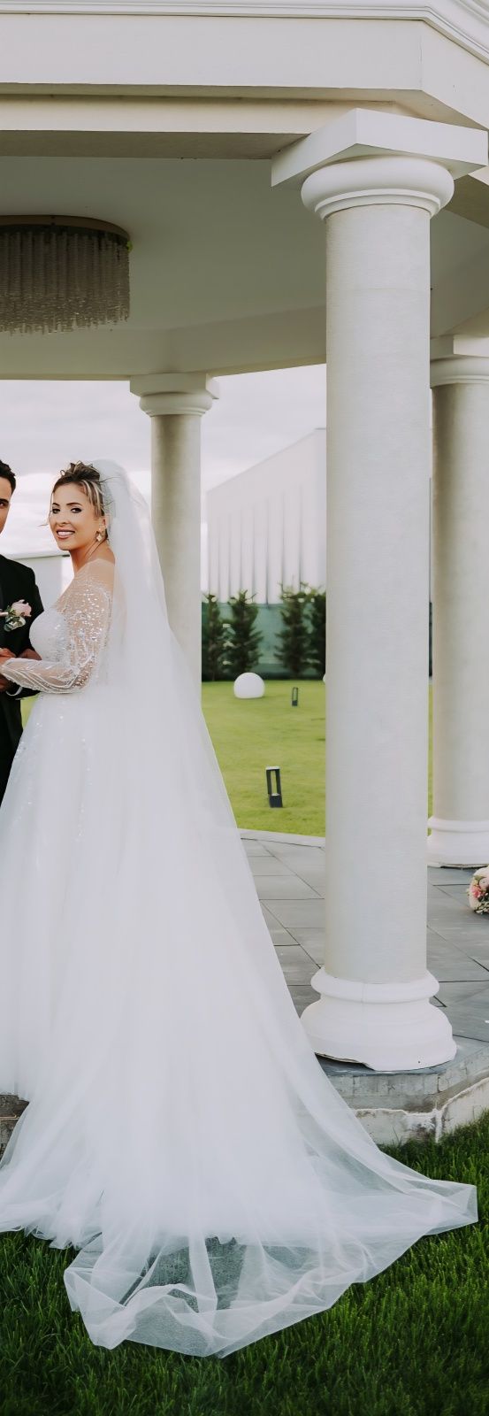 Vând rochie de mireasă