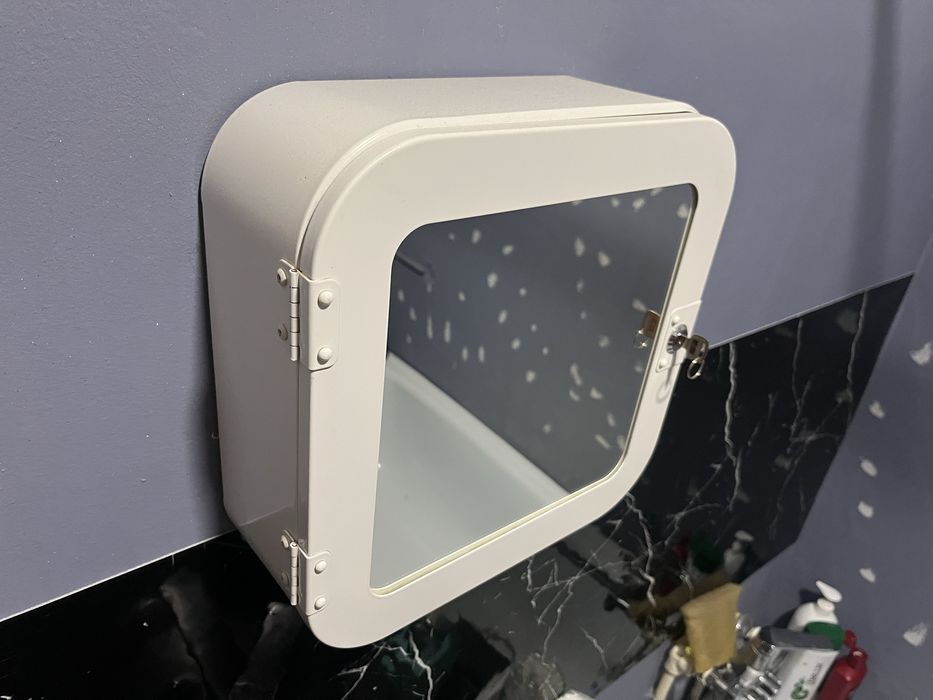 Икеа зеркало продам