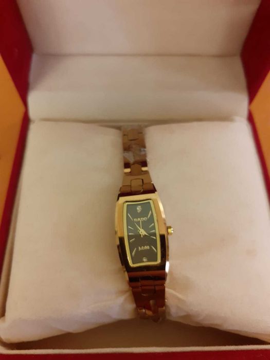 Женские часы Rado