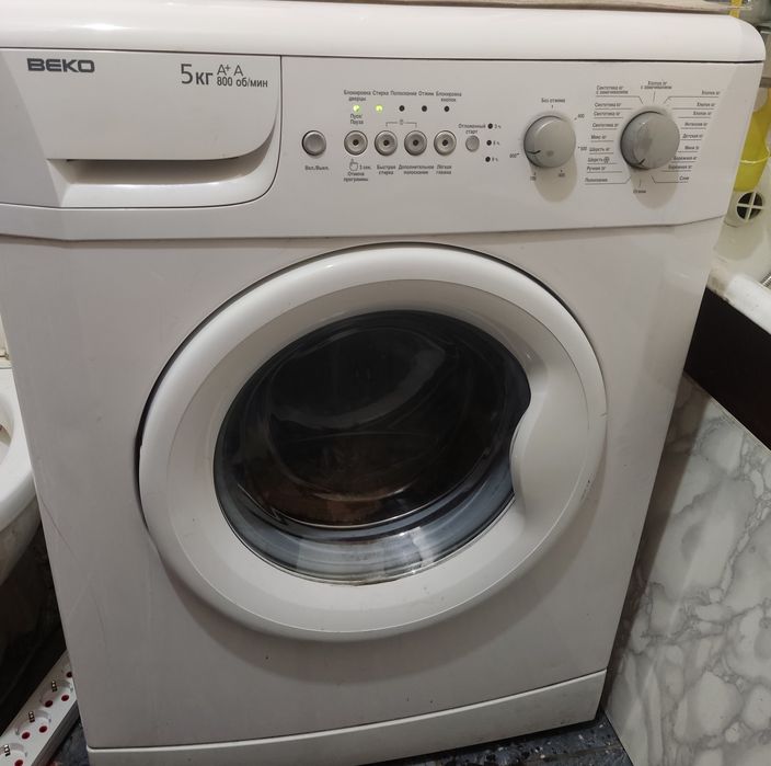 Продам стиральную машинку на запчасти