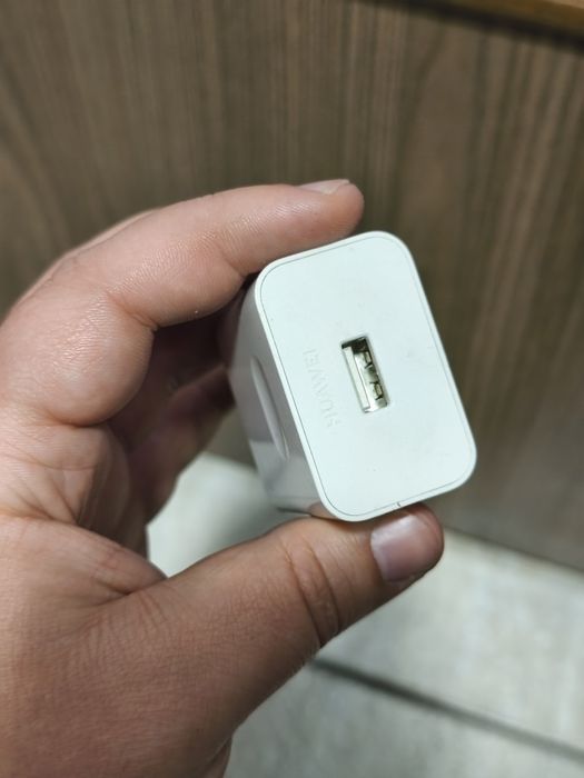 Încărcător original Huawei SuperCharge 40W 4A,doar in CJ,40 lei