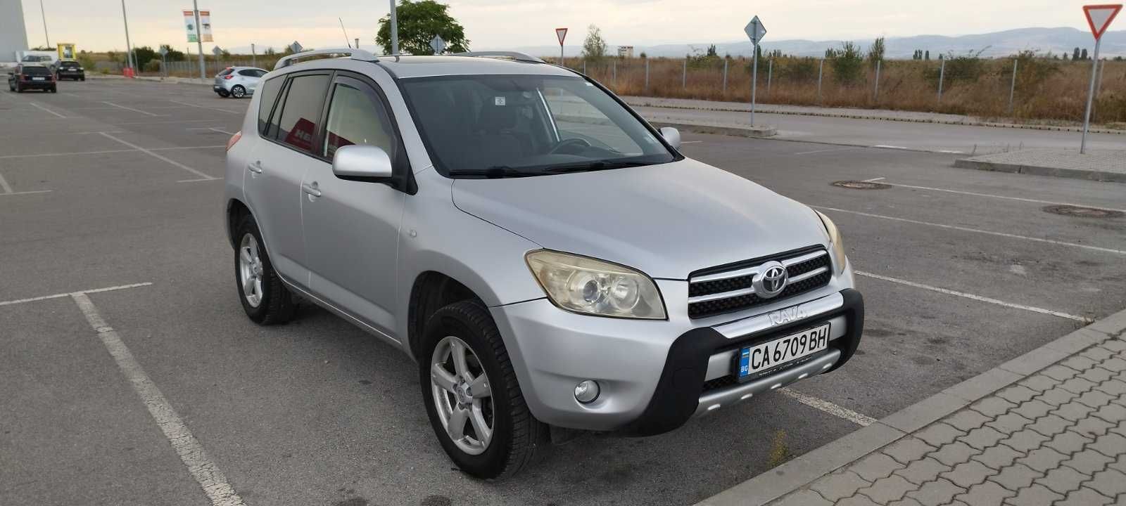 TOYOTA RAV4 III, 2. 0 Petrol 5D AUT Executive от 2006-та