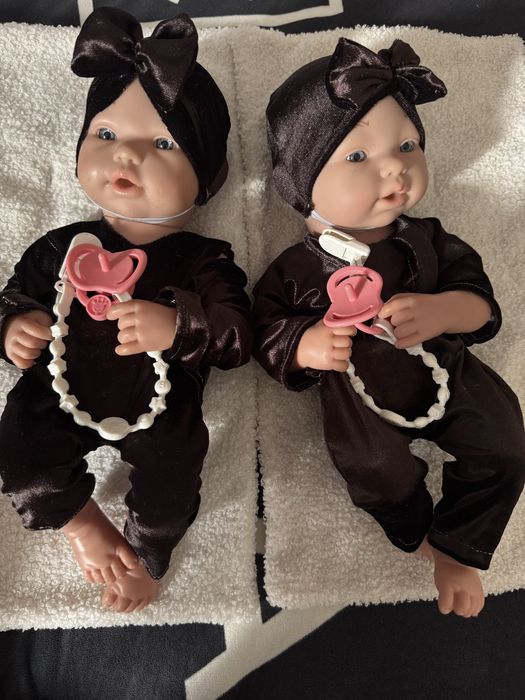 Egizak qo’g’irchoq sotiladi