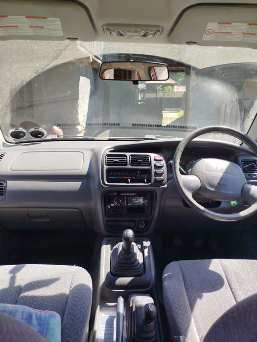 Vând Suzuki Grand Vitara