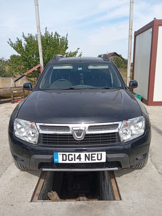 Vând Dacia Duster 1.5 dci