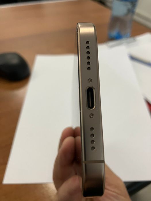 Iphone 16 Pro Max nou / doar cu predare personala