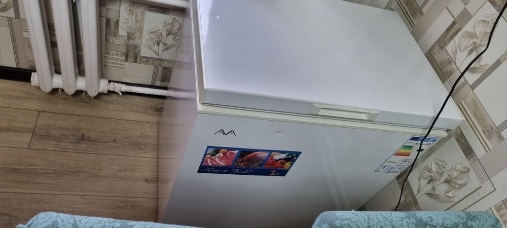 Продам морозильник