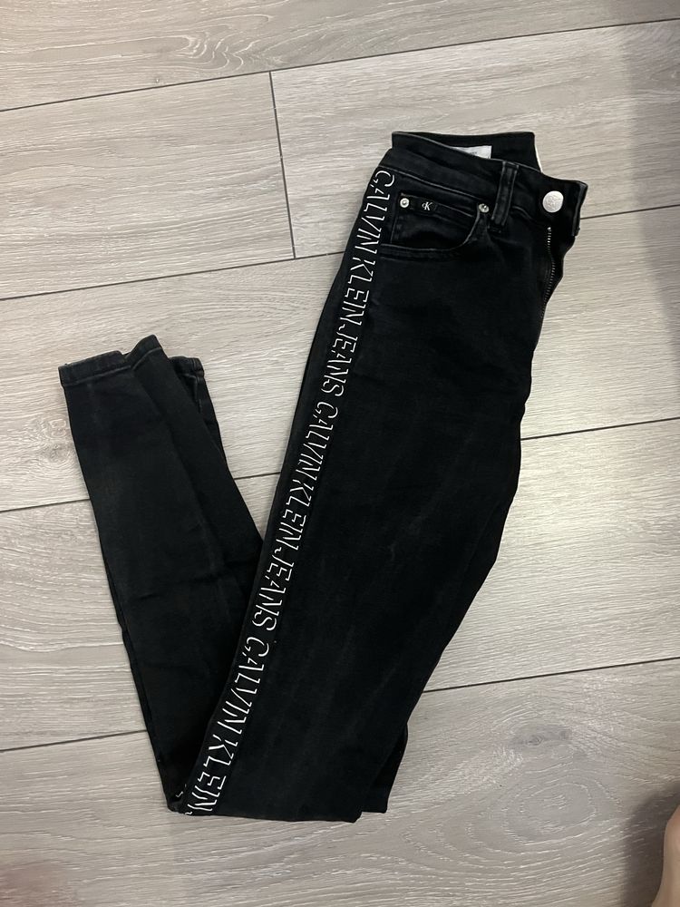 Оригинални дънки Calvin Klein