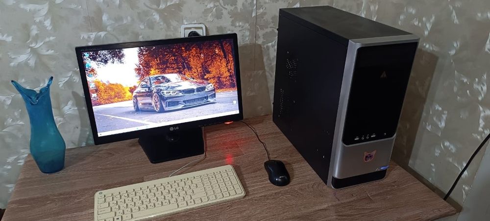 Продам компьютер 4-х ядерный в полной комплектации.  Для дома и работы