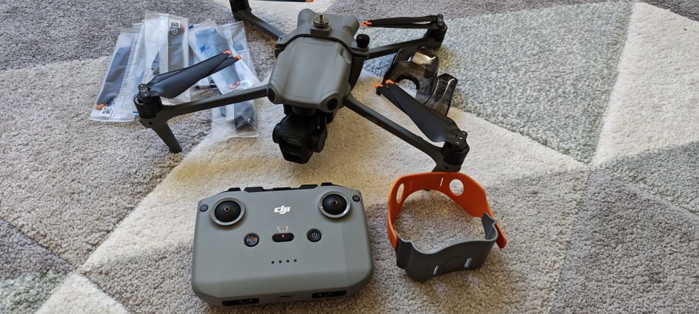 Dji Air 3 на малко полети