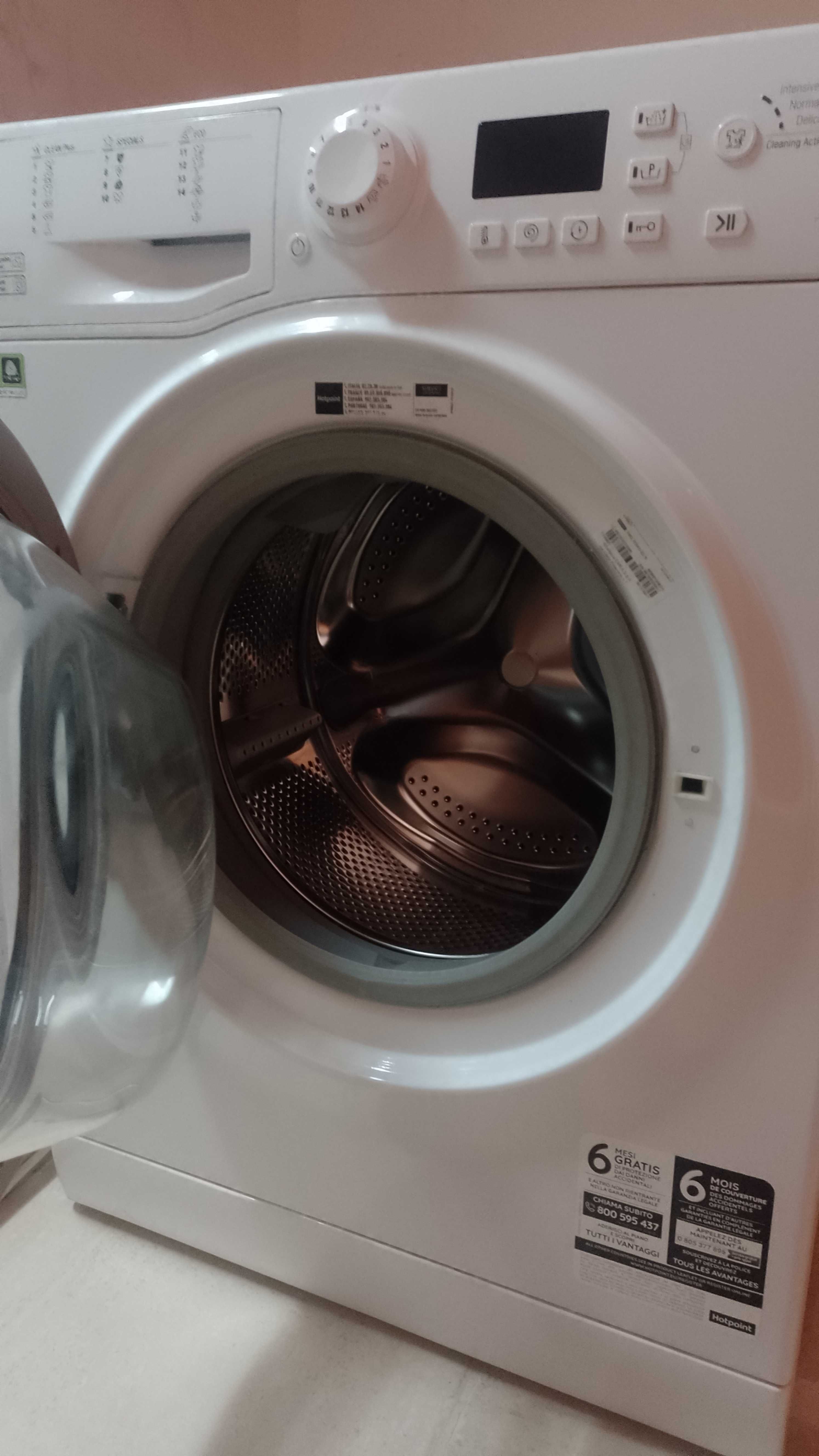 пералня Hotpoint-Ariston
