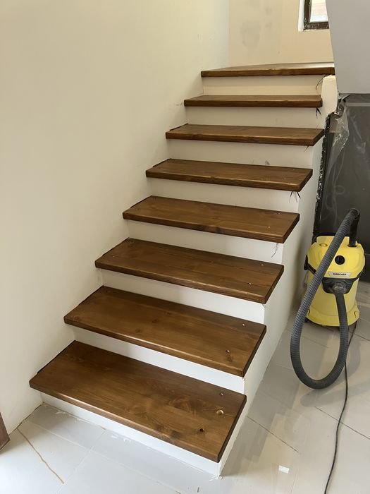 Дървени стълбища