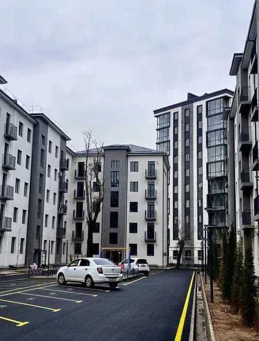 :5 комнатная квартира в ЖК Дустлик 116м2 коробка Яшнабад УзБум СРОЧНО