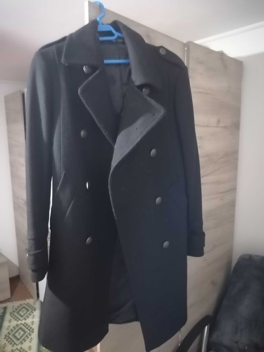 Vând Palton Zara Man mărimea S
