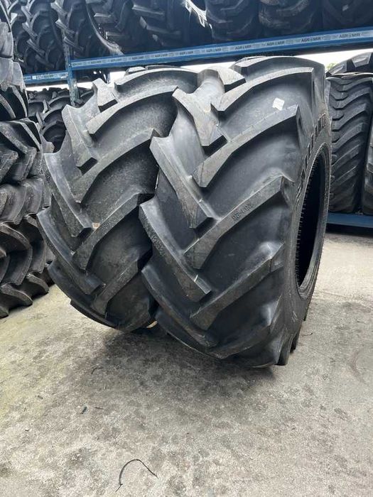 Anvelope noi 23.1-26 cu 16 pliuri marca ALLIANCE pentru combina