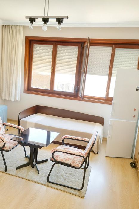 Тристаен апартамент в района на Центъра