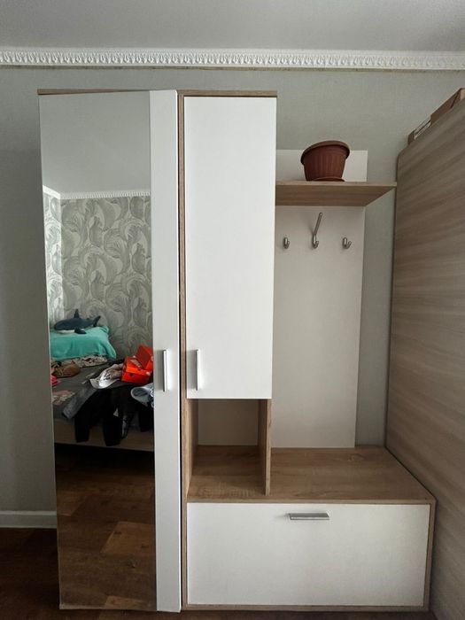 Продается прихожая в отличном состояние