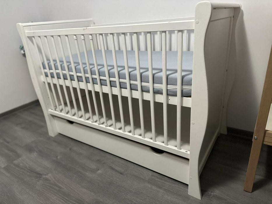 Patut lemn masiv pentru copii