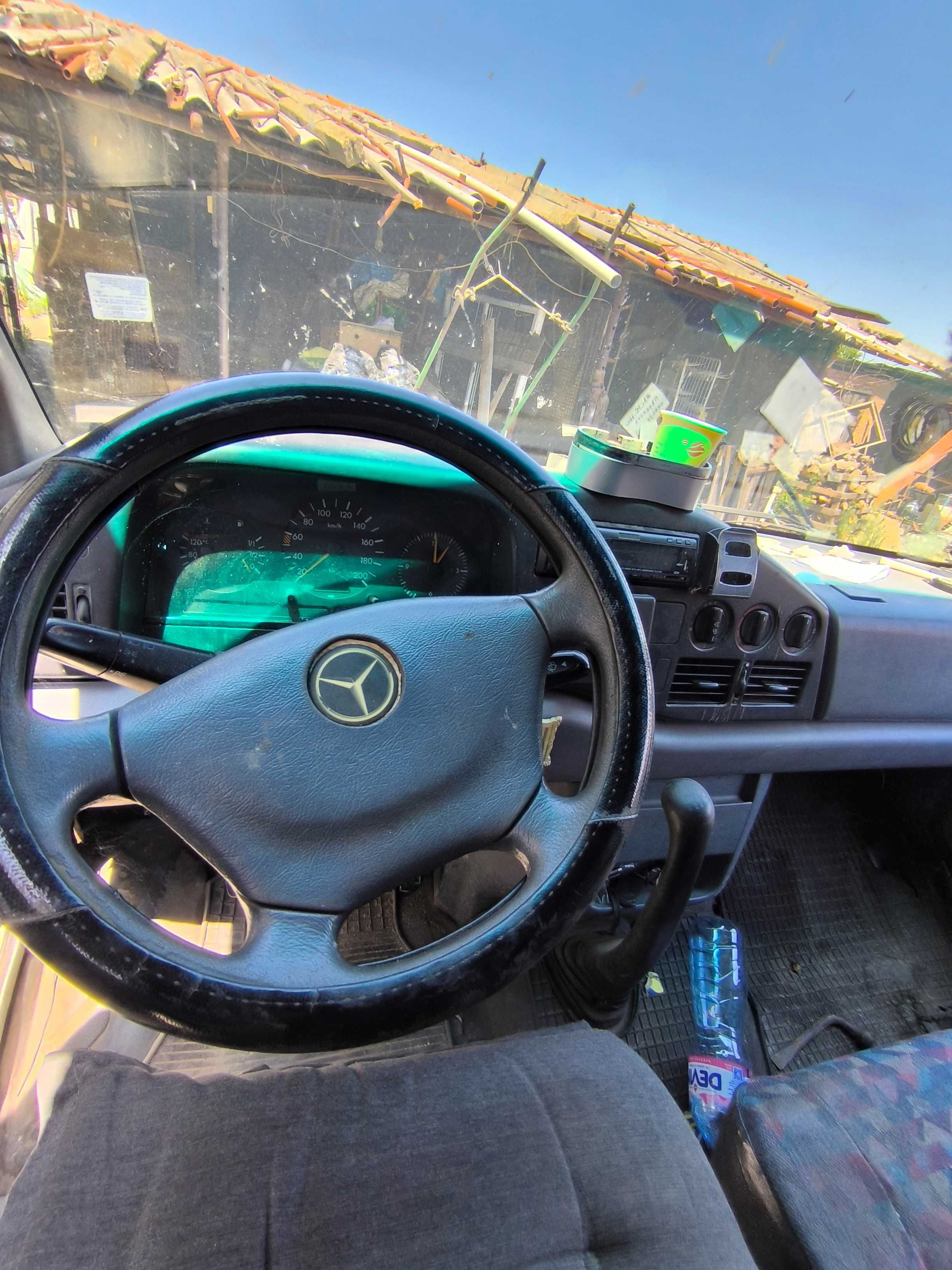 Mercedes sprinter 208 2.3D