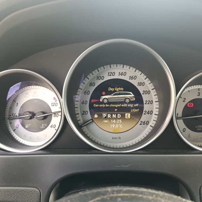 Mercedes c class w204 2,2