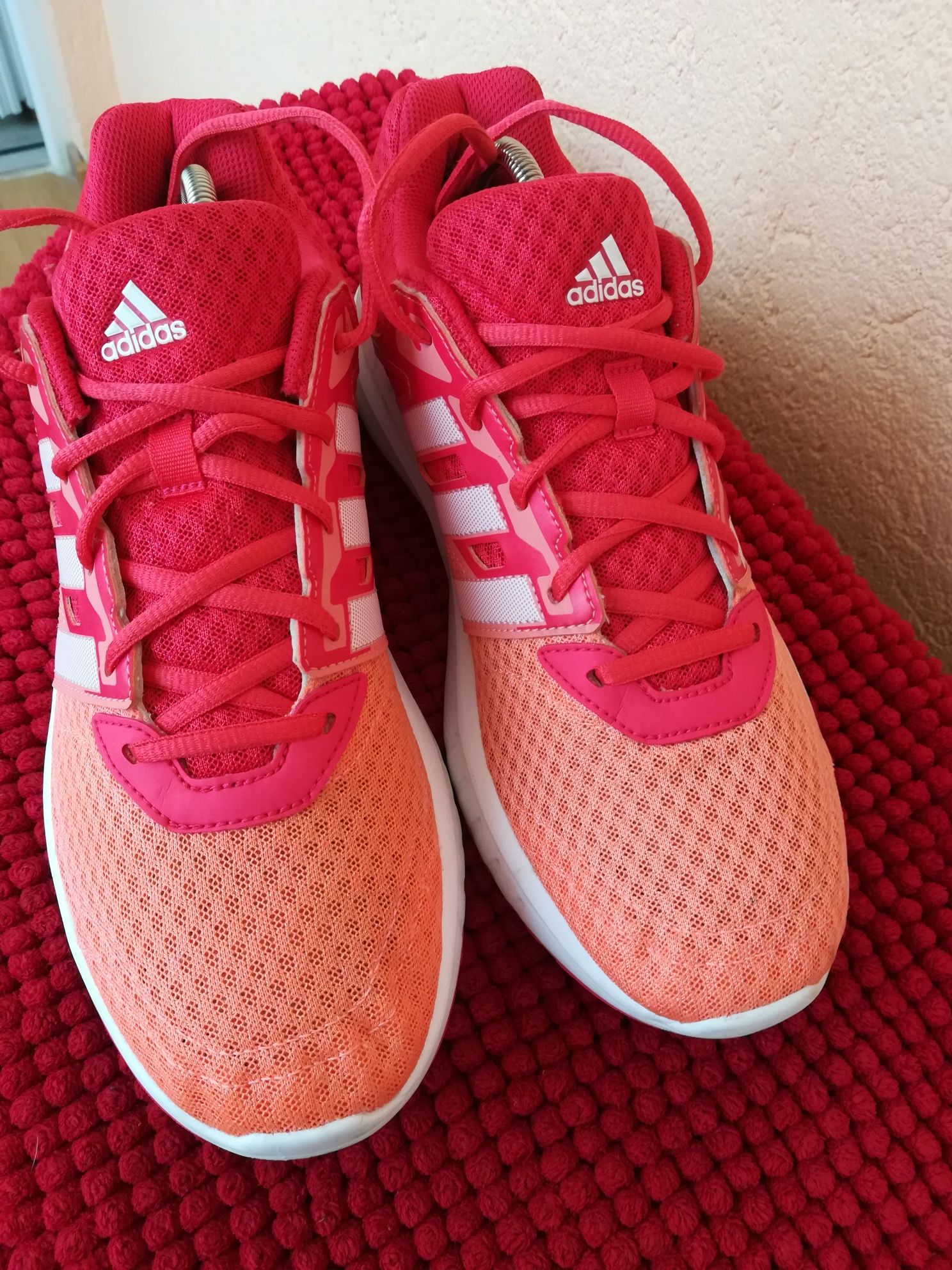 Adidas nr 41,5 damă