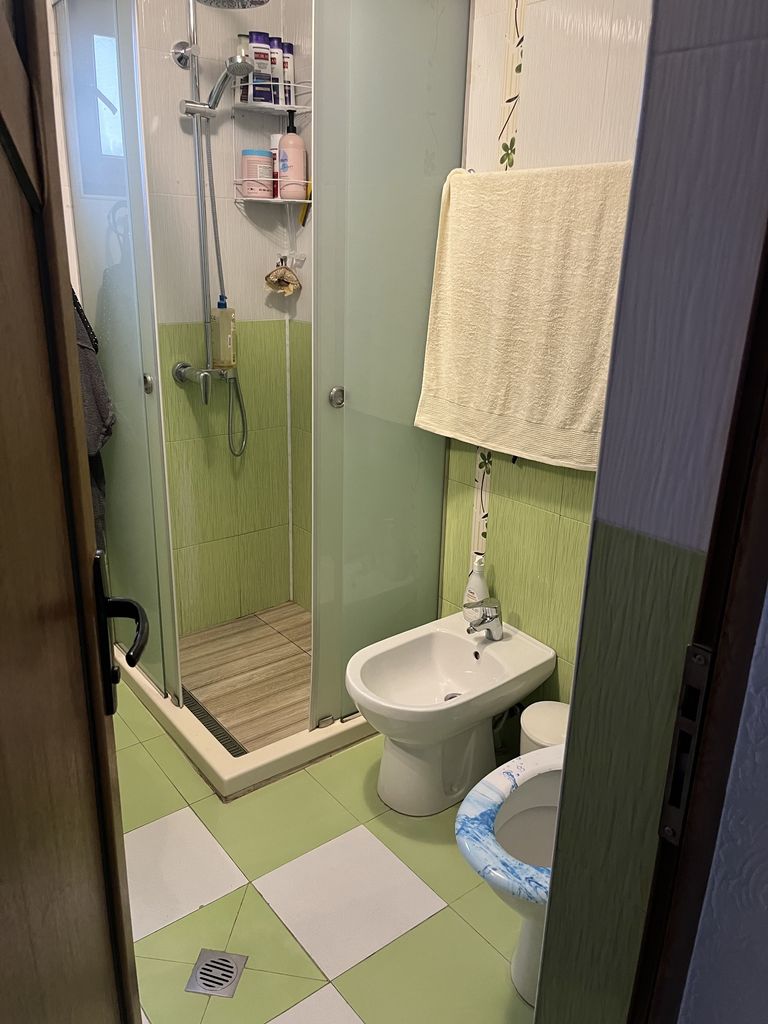 Продава се Къща в Варна, Базар Левски - 180 кв.м за 1945 €/кв.м - Снимка #13