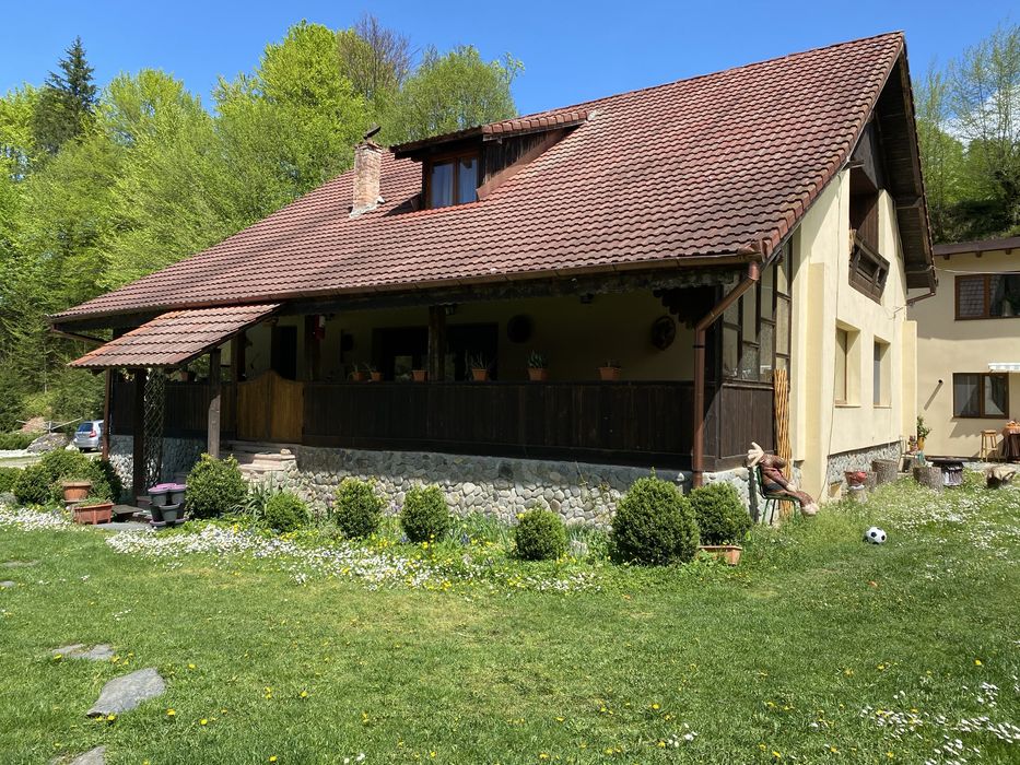 Pensiune, Cabana de inchiriat, Porumbacu de Sus Valea Zanelor.