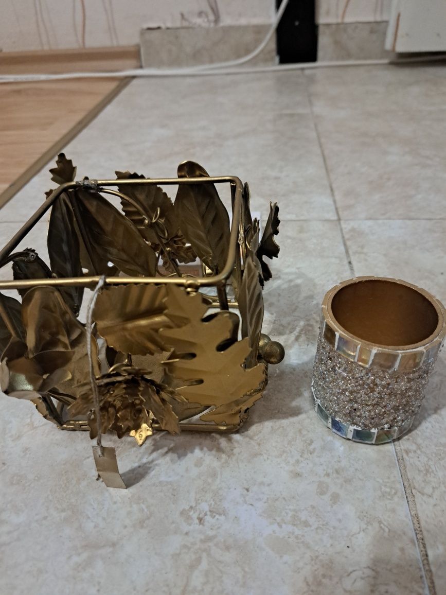 Свещник        .