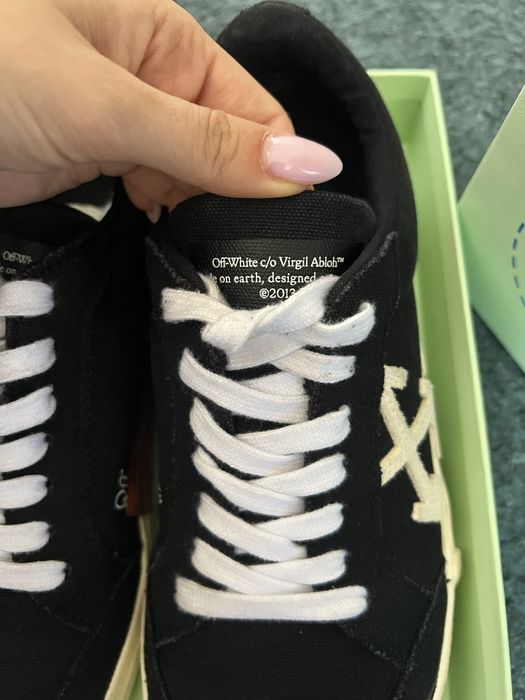 обувки Off White