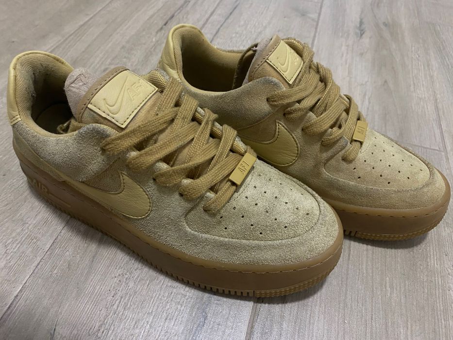 Nike Air Force 1