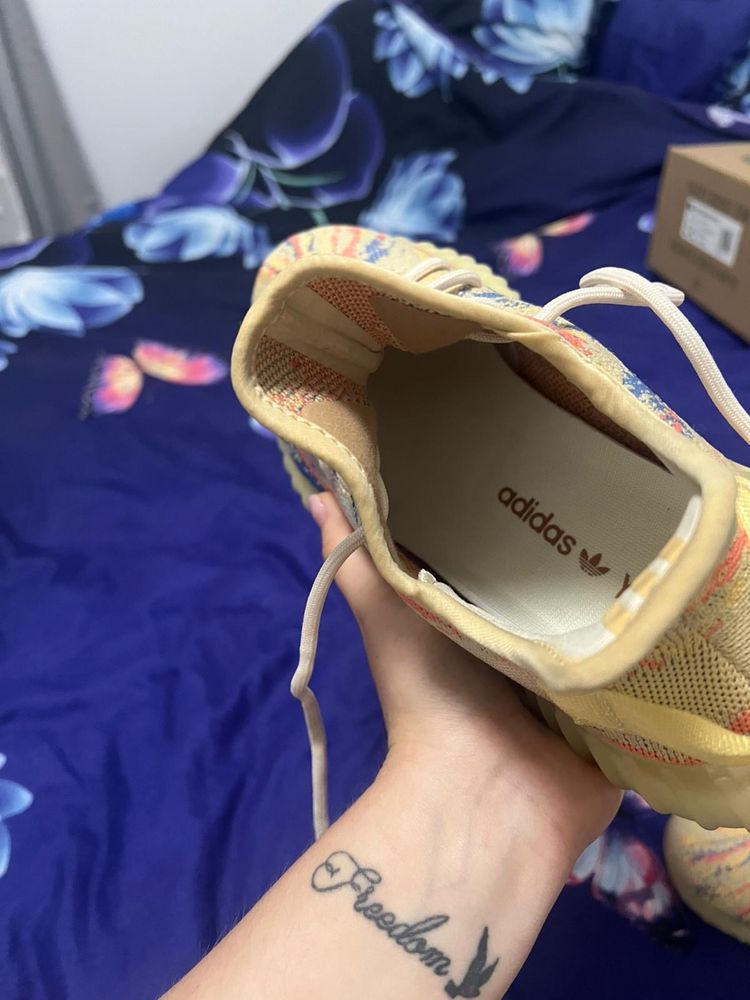 Adidas YEEZY marimea 40
